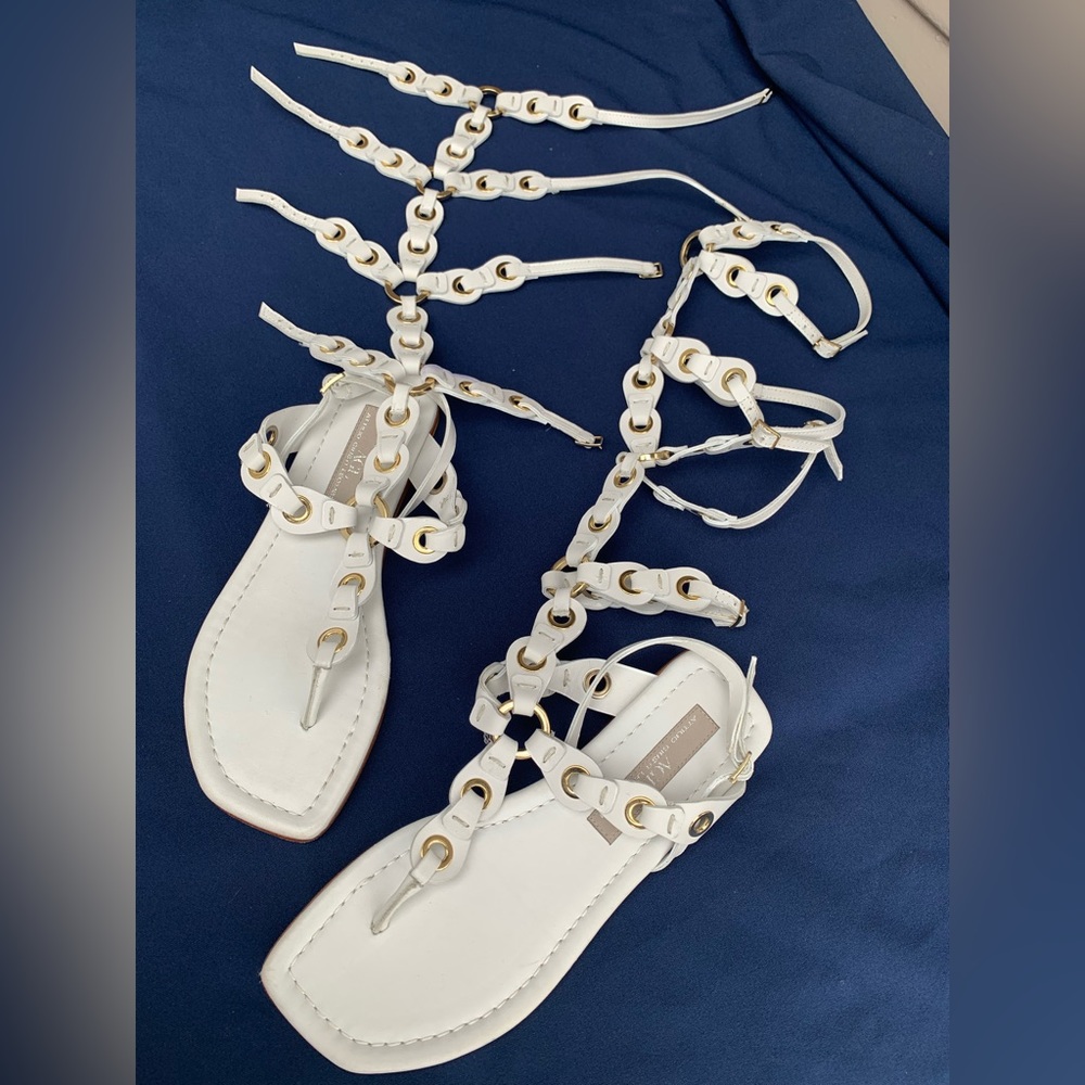 AGL  Off-White Leather Gladiator Flat Sandals Sz US 8 EU 39